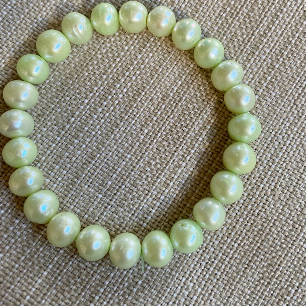 SOLD Bracelets.  Stunning cultured pearls.SOLD - Picture 5 of 7
